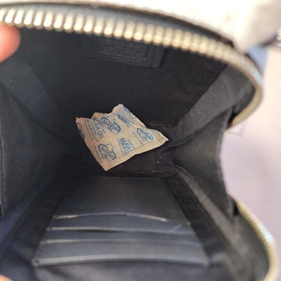 NWT Coach CC325 Disney X Coach Eva Phone Crossbody W/Ursula Motif Ice Bl… - Picture 4 of 4